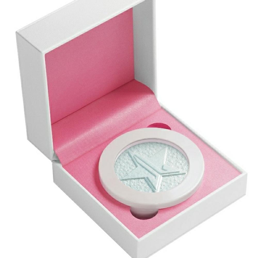 Jeffree Star Extreme Frost Highlighter Gag Me